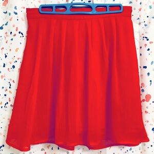 ⚡️ red skater skirt 💃